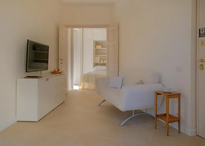 Panoramic Quirinal Penthouse Apartment