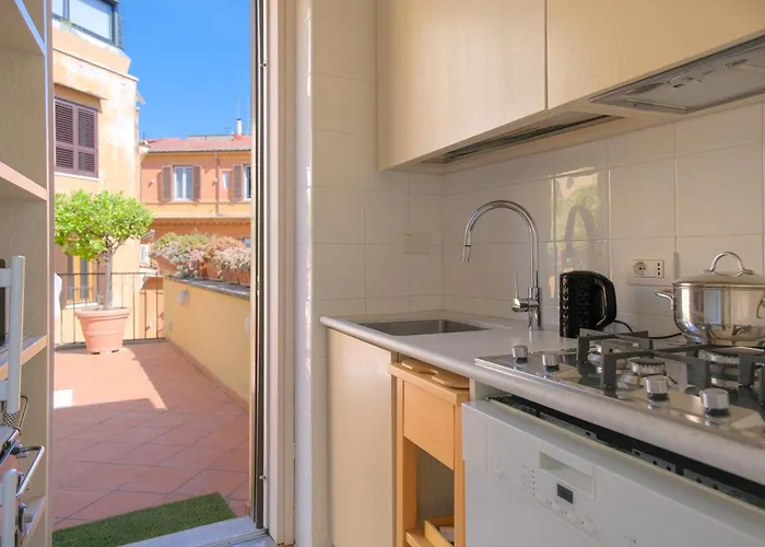Panoramic Quirinal Penthouse Apartment Rome